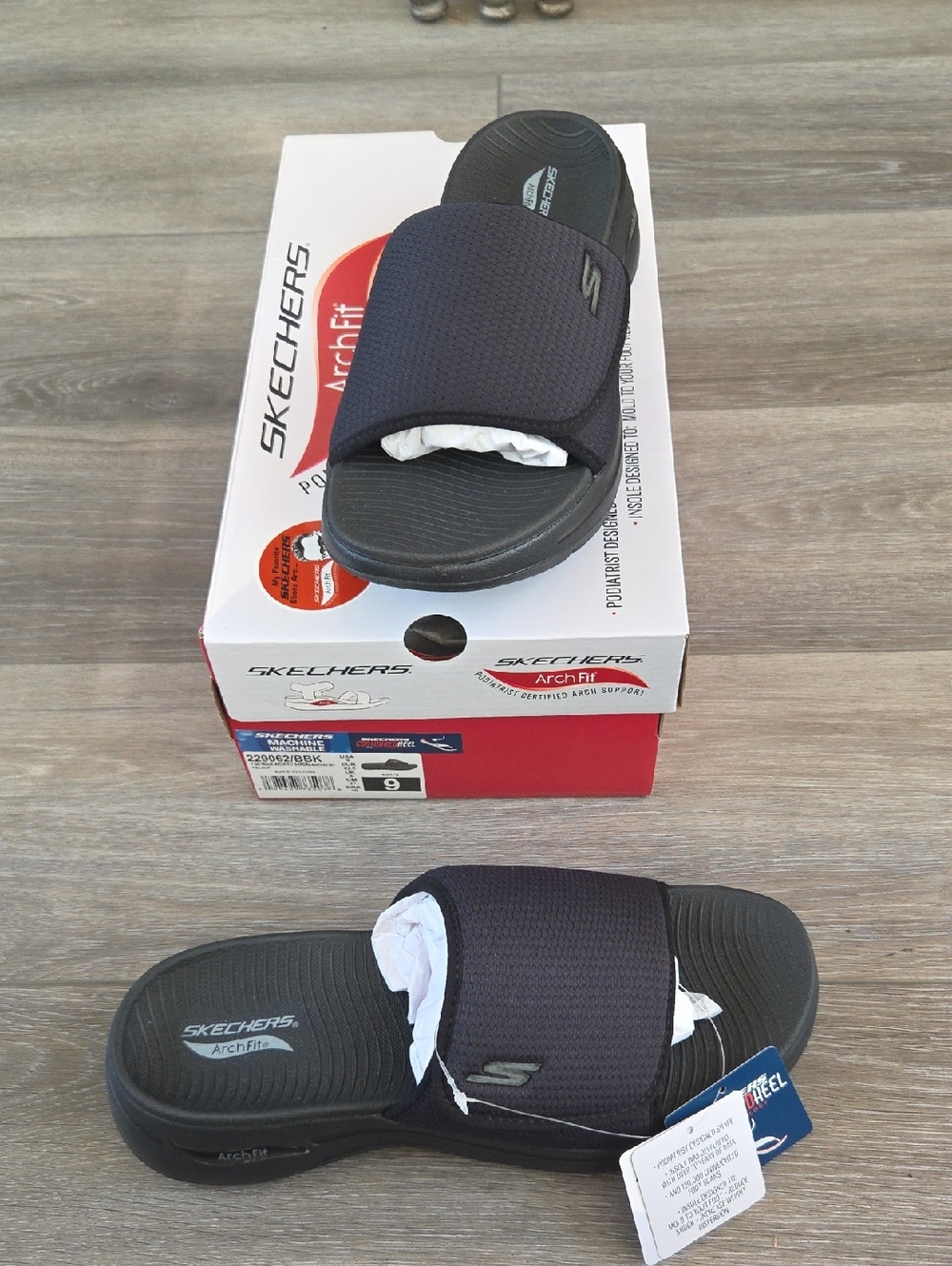 Skechers Mens Go Walk Arch Fit Sandal 9